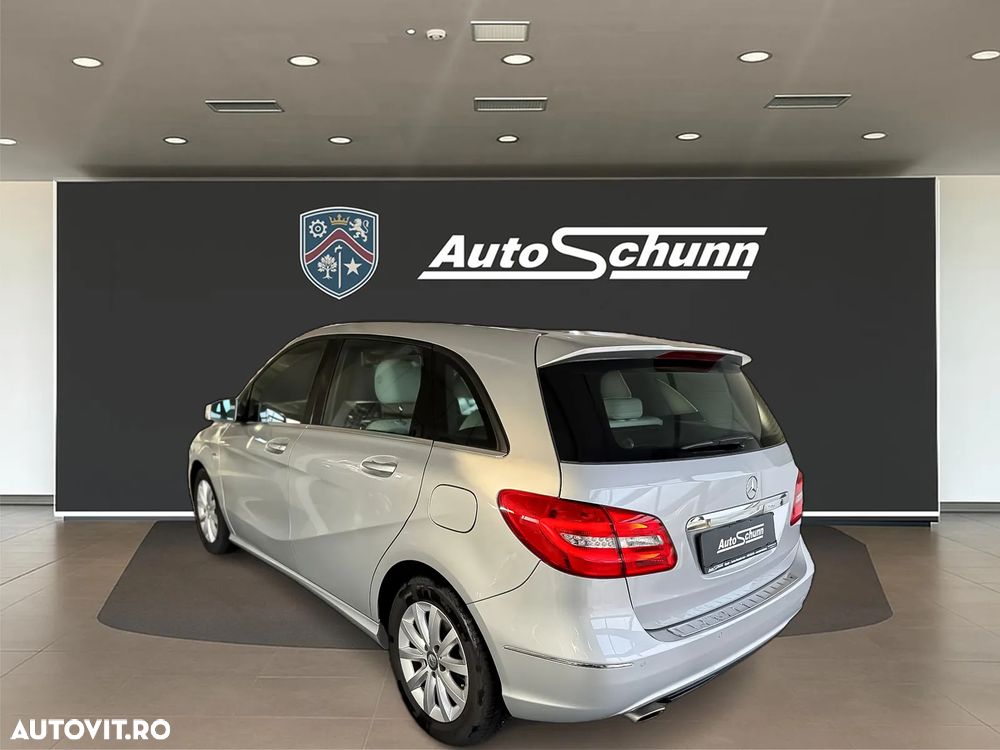 Mercedes-Benz B 200 BlueEfficiency 7G-DCT - 7