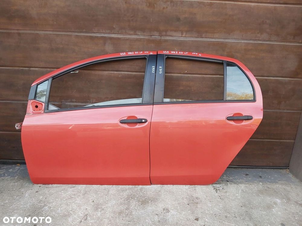 Toyota Yaris II Drzwi lewy tył lewe tylne 06-11r Francuz 4S9 - 4