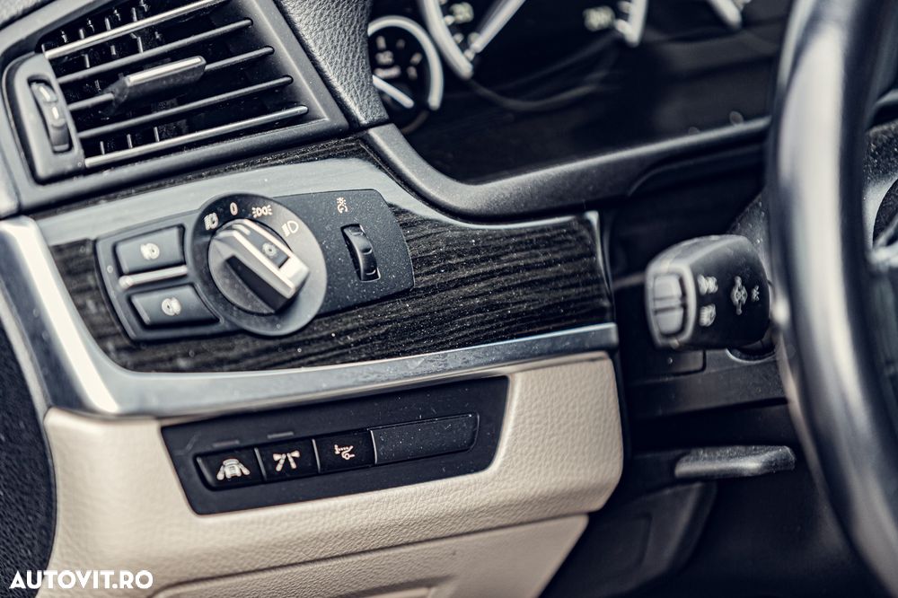 BMW Seria 5 520d xDrive AT - 3