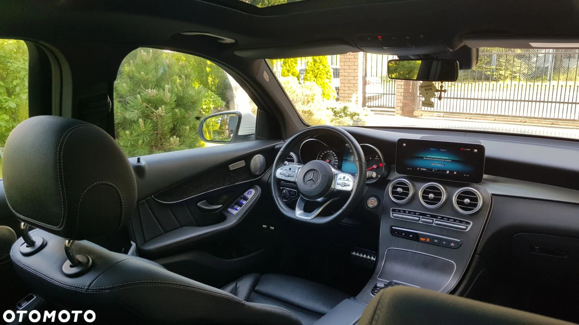 Mercedes-Benz GLC 220 d 4Matic 9G-TRONIC AMG Line Plus - 17