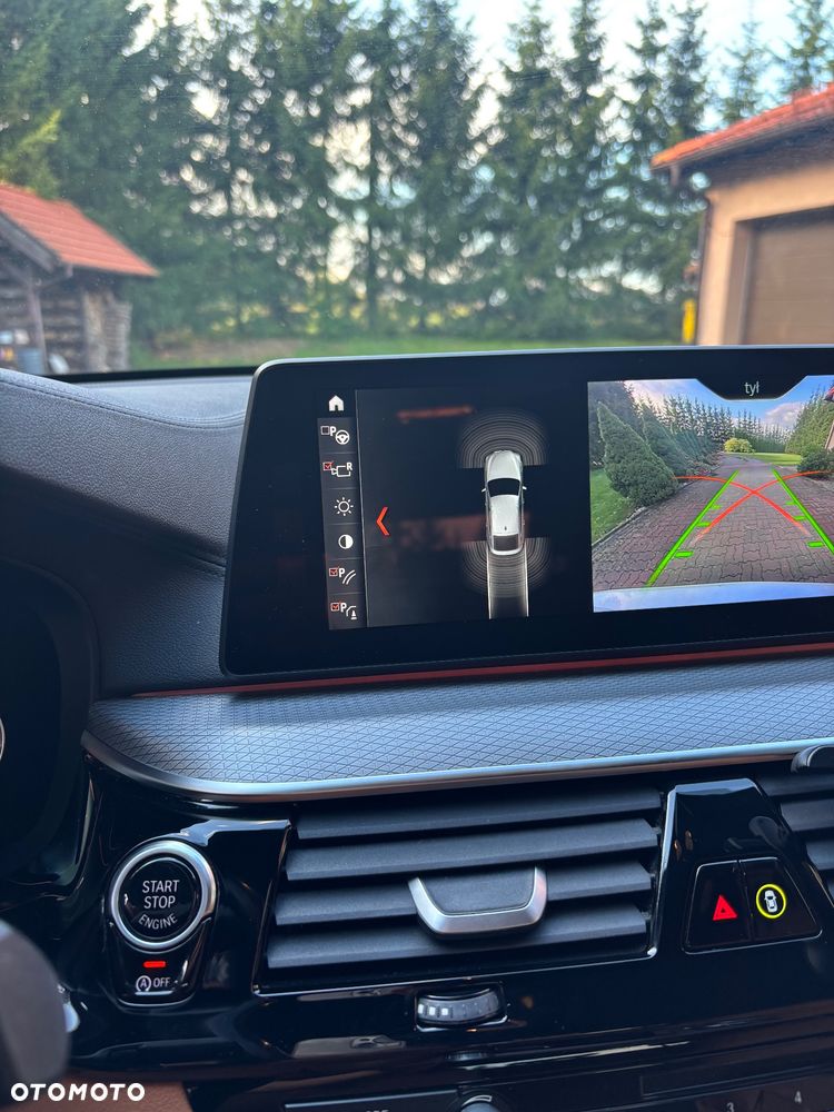 BMW 6GT 630i M Sport - 10