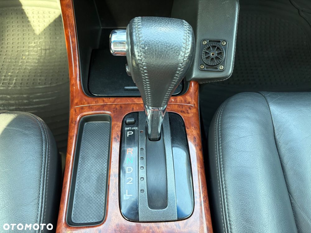 Toyota Camry - 15