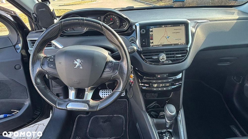 Peugeot 208 - 7