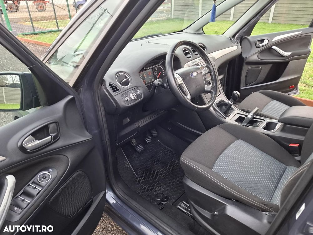 Ford Galaxy 2.0 TDCi Ghia - 5