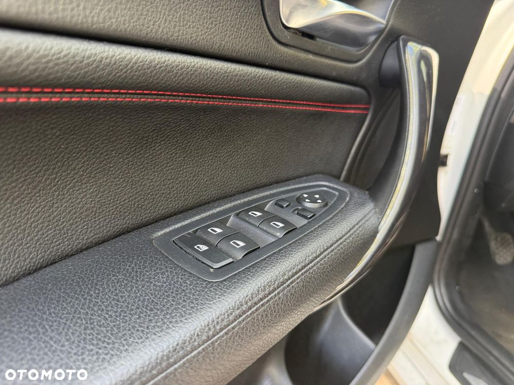 BMW Seria 1 118i Sport Line - 23