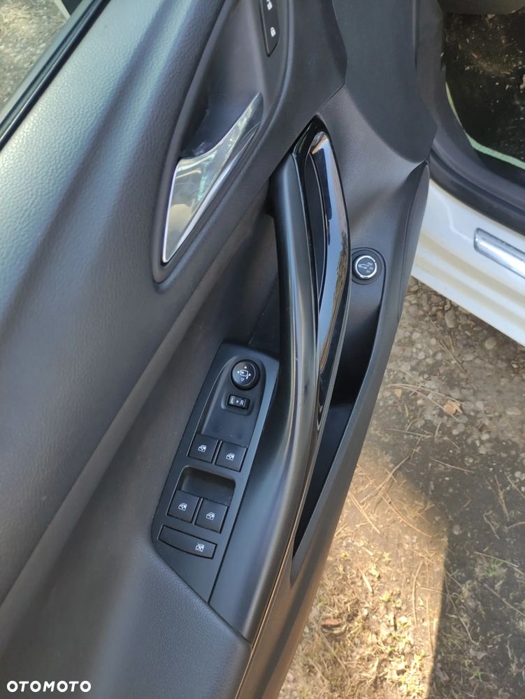 Opel Astra 1.6 D Start/Stop Business - 32