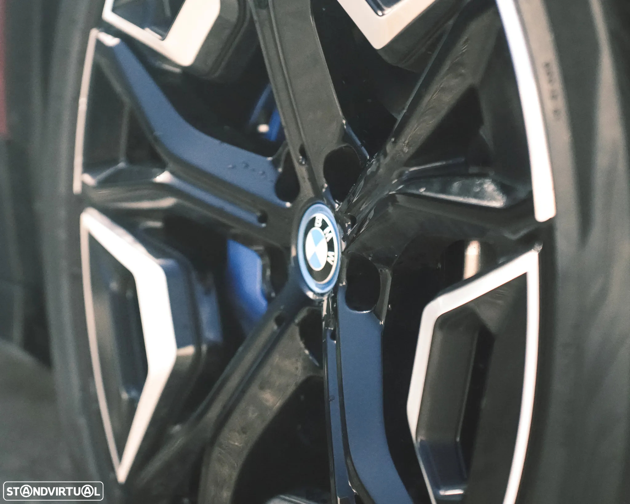 BMW iX xDrive 40 - 13