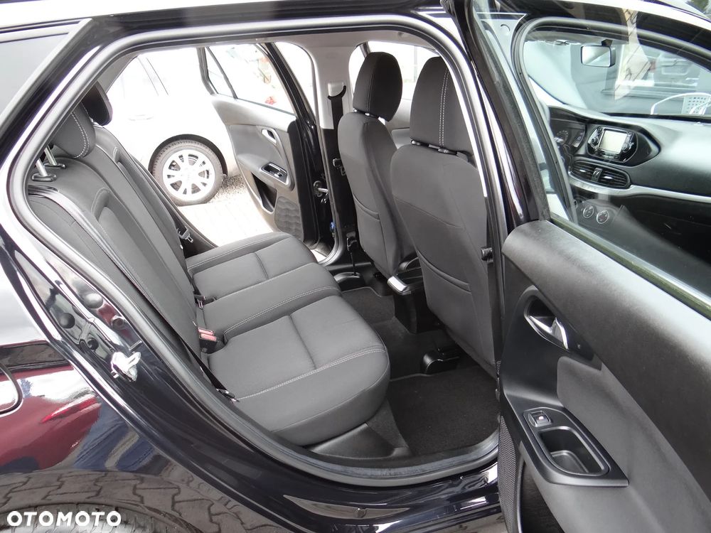 Fiat Tipo 1.4 16v Lounge EU6d - 35