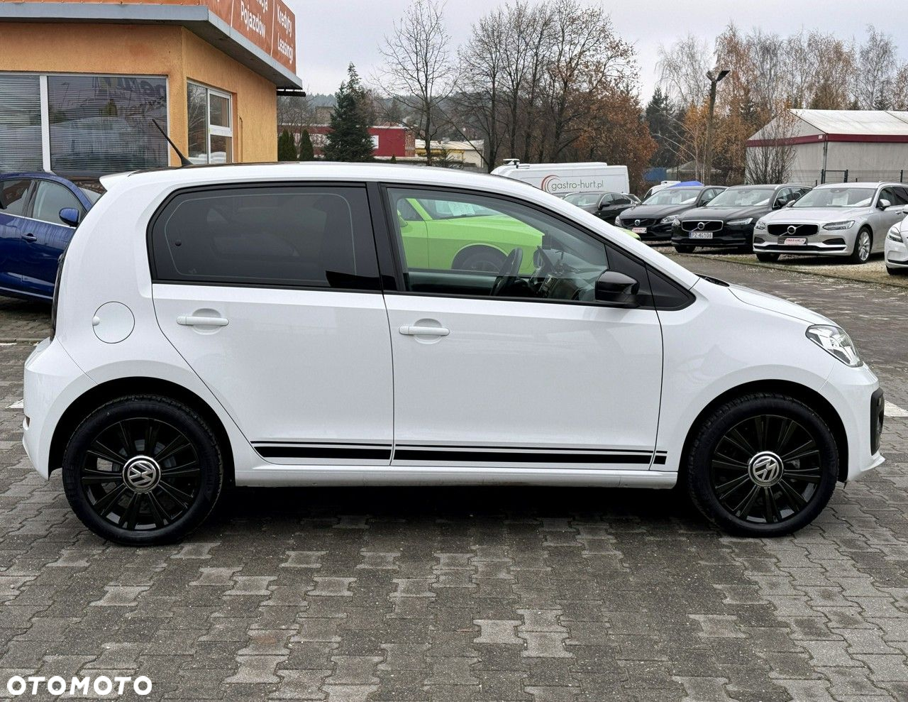Volkswagen up! - 9