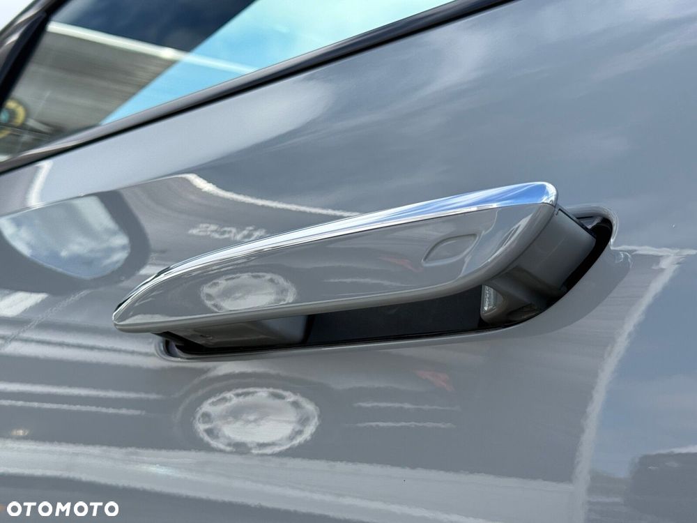 Mercedes-Benz Klasa E - 13