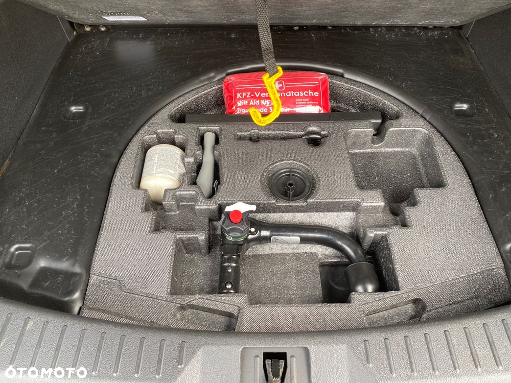 Ford Kuga 2.0 TDCi FWD Titanium - 30