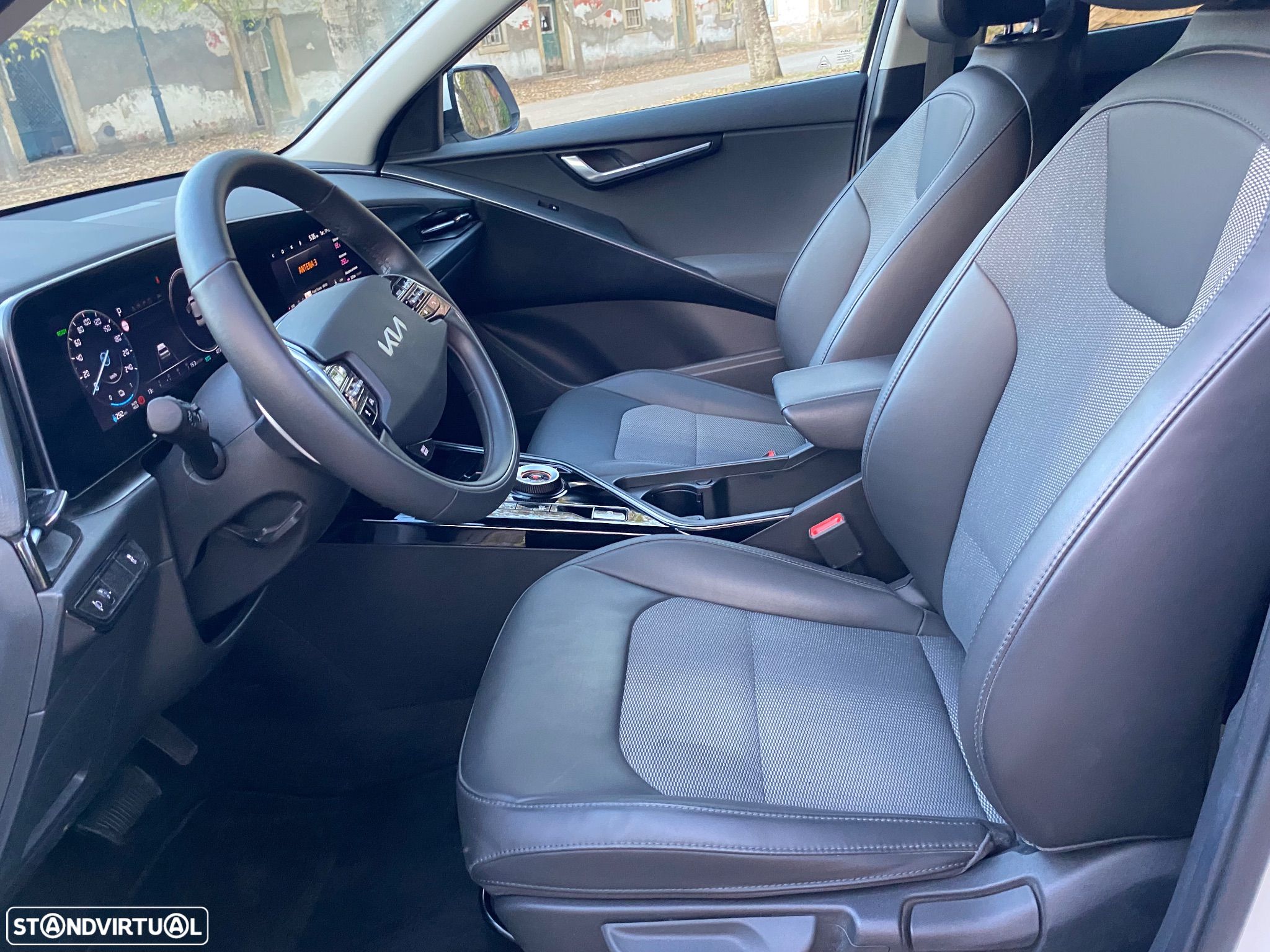 Kia Niro EV 64kWh Tech - 14