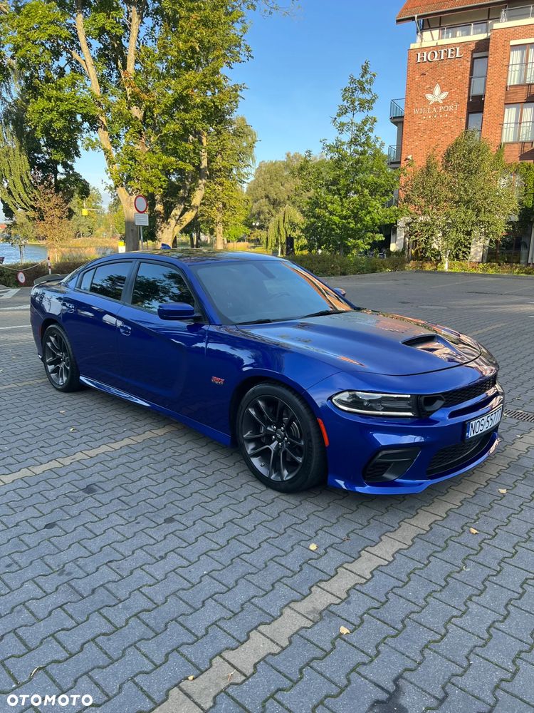 Dodge Charger 6.4 Scat Pack - 8