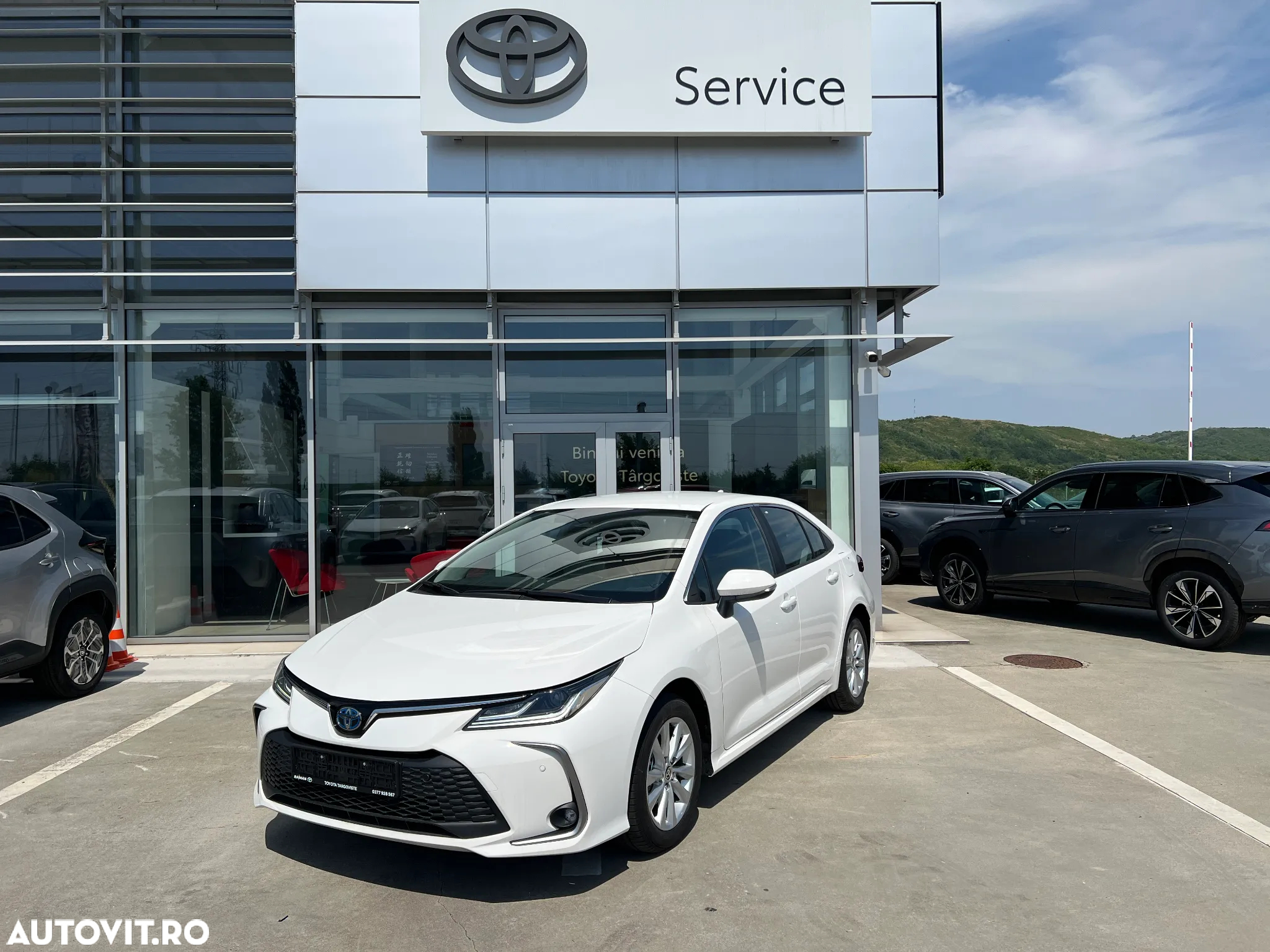 Toyota Corolla 1.8 HSD Business - 2