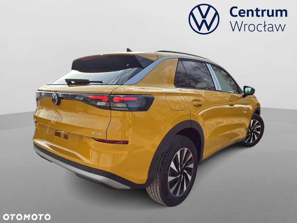 Volkswagen T-Roc - 2