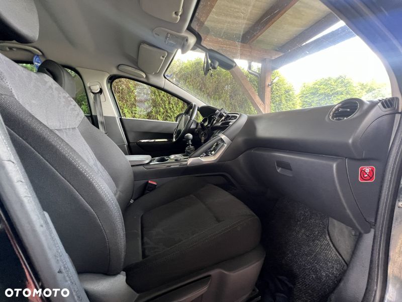 Peugeot 3008 1.6 HDi Premium - 15