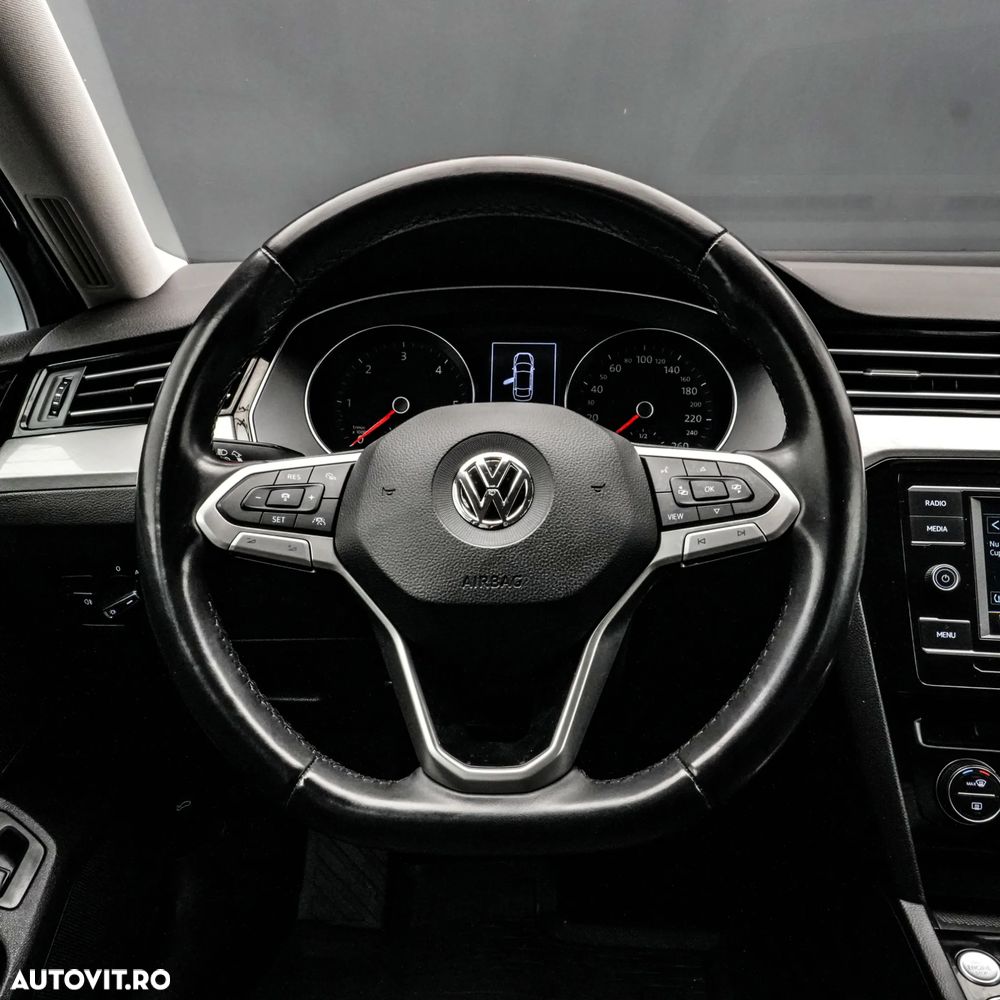 Volkswagen Passat 2.0 TDI DSG Advance - 15