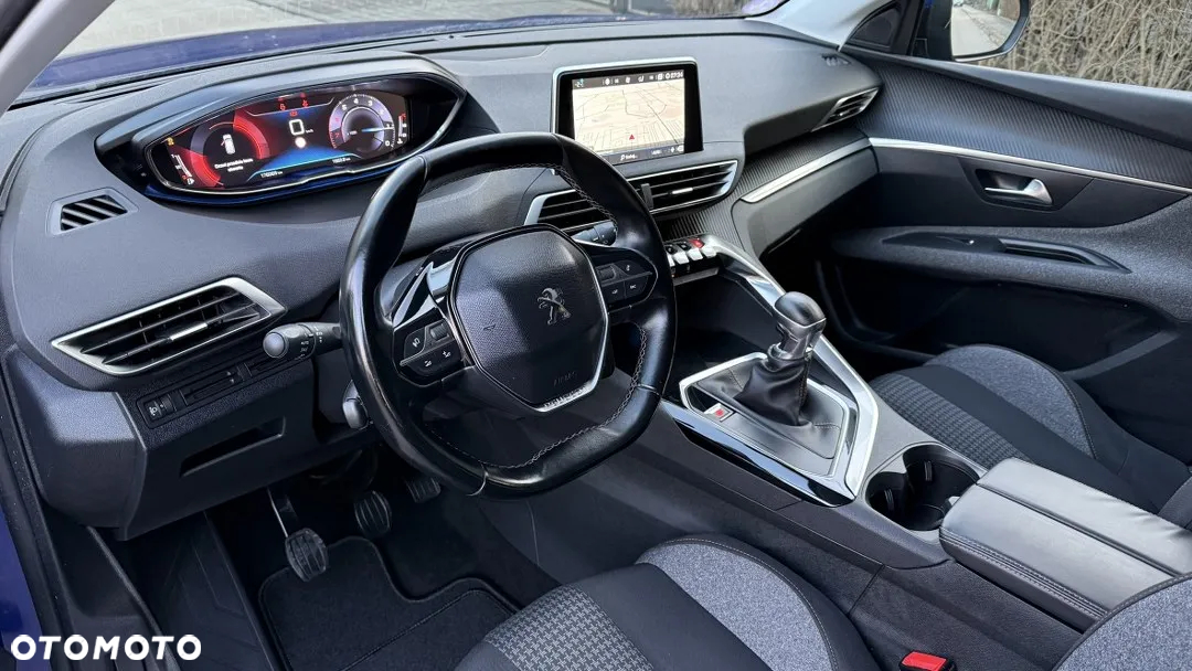 Peugeot 3008 1.2 PureTech Allure Pack S&S - 16