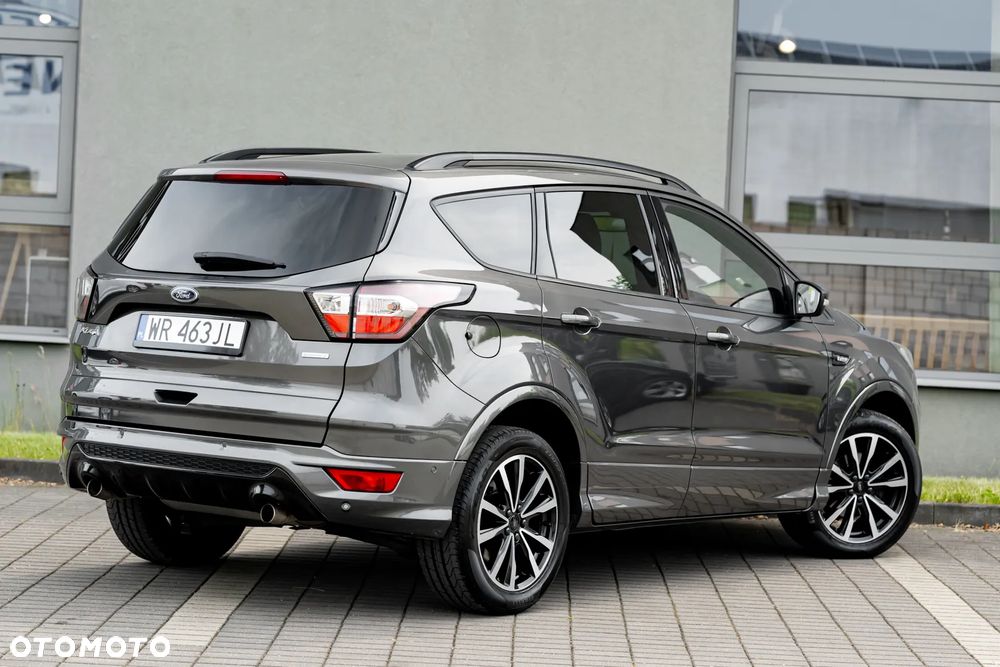 Ford Kuga 1.5 EcoBoost 2x4 ST-Line - 39