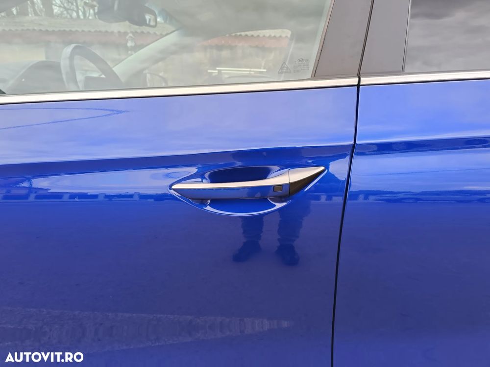 Hyundai IONIQ - 21