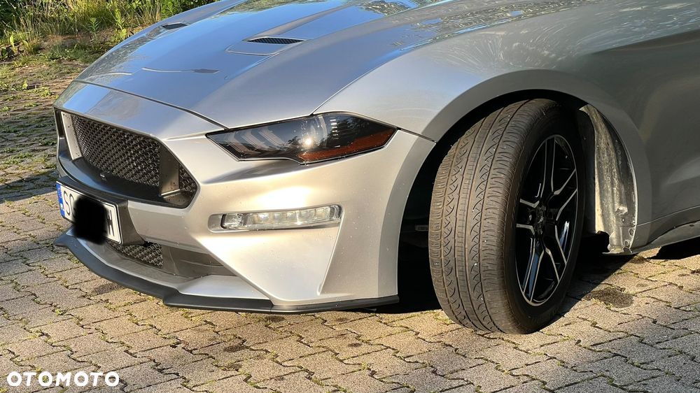 Ford Mustang - 5