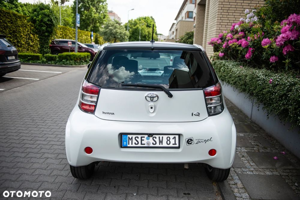 Toyota iQ 1.0 Sol - 10