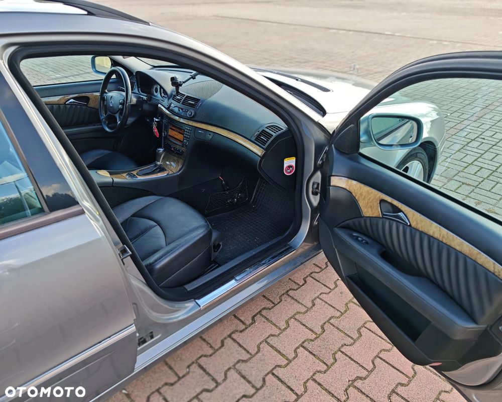 Mercedes-Benz Klasa E - 12