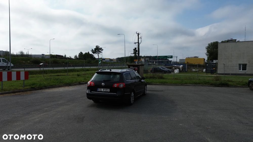 Volkswagen Passat Variant 2.0 TDI DPF R-Line Edition Plus - 11