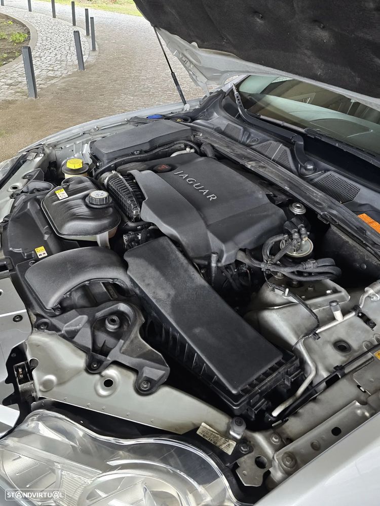 Jaguar XF 3.0 D V6 S Premium Luxury - 14