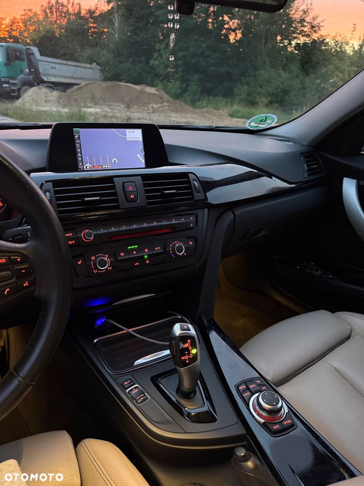 BMW Seria 3 - 8