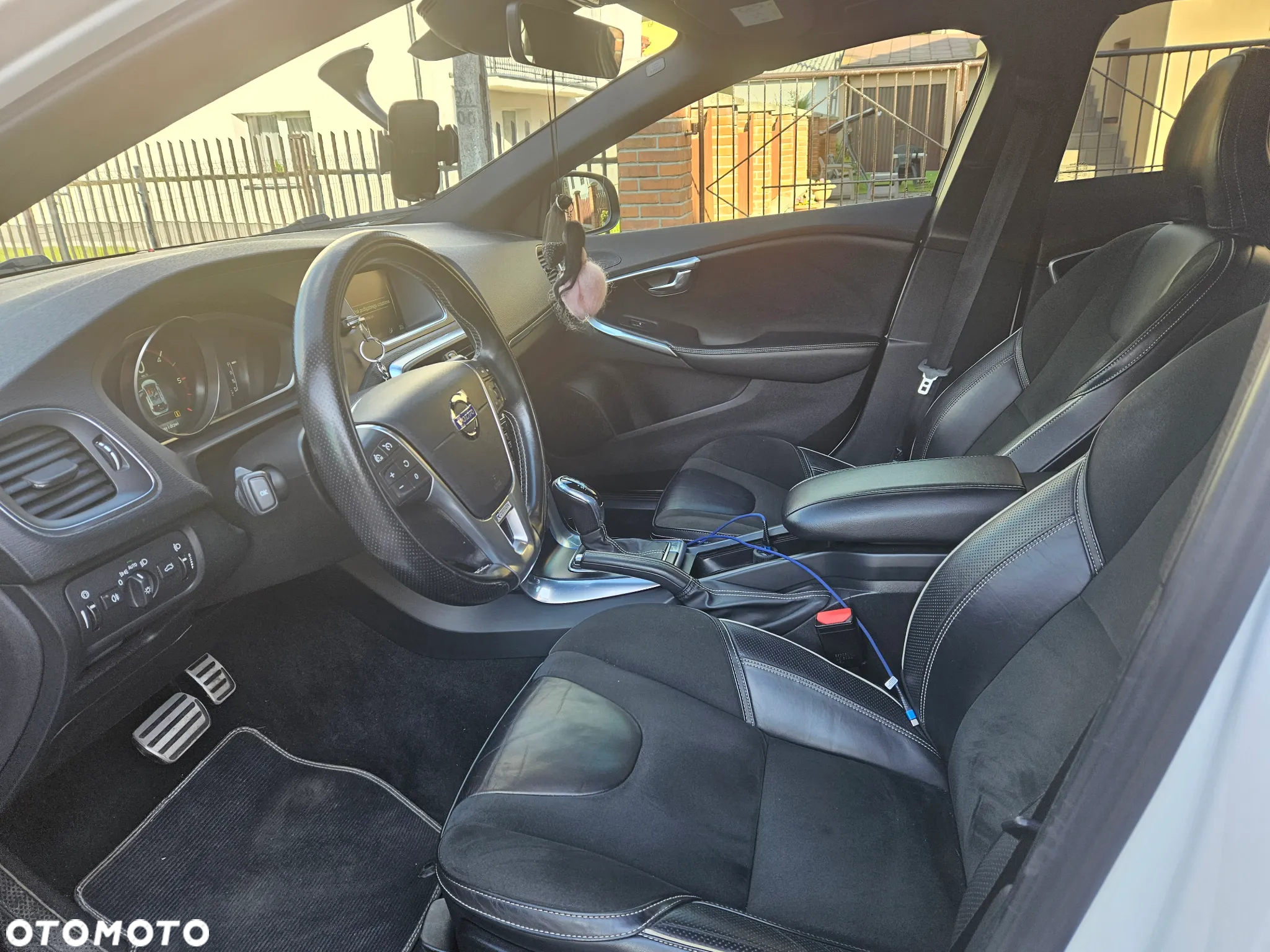 Volvo V40 D3 Geartronic RDesign - 18