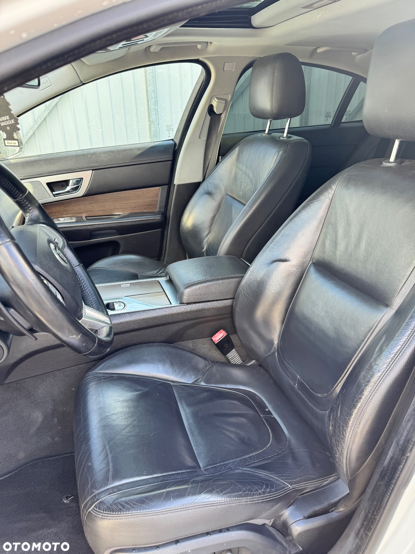 Jaguar XF 3.0 V6 Kompressor - 12