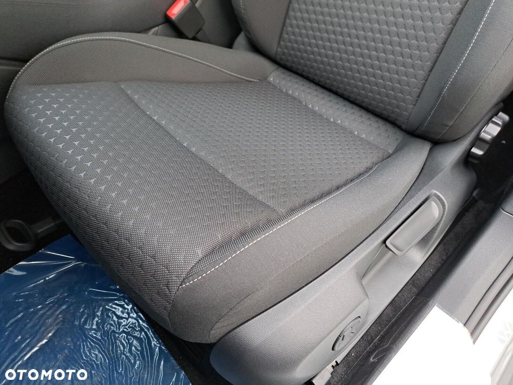 Volkswagen T-Roc - 12