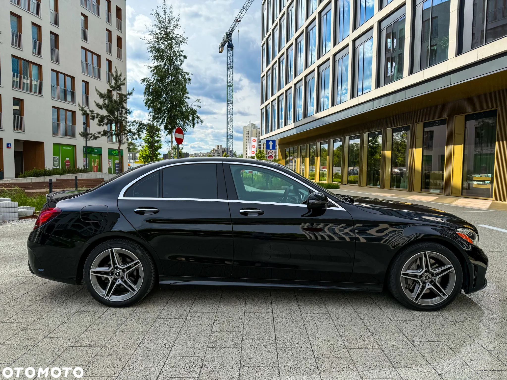 Mercedes-Benz Klasa C 300 4Matic 9G-TRONIC AMG Line - 6