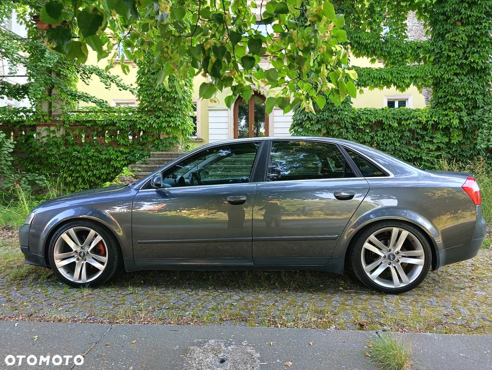 Audi A4 Limousine - 7