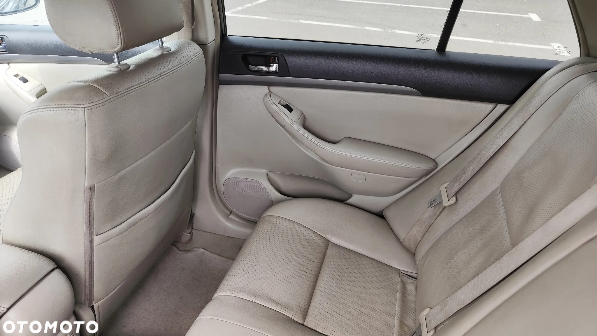 Toyota Avensis 2.2 D-4D Prestige NAVI - 11