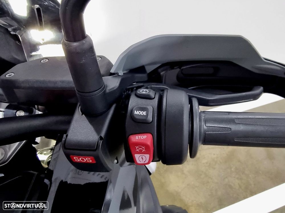 BMW R 1300 GS 1300GSTripleBlack - 11
