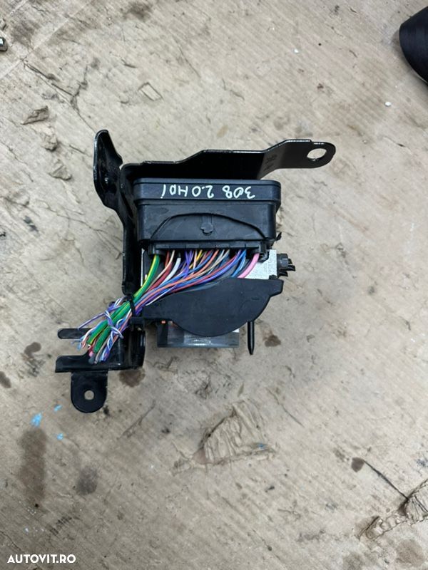 Pompa si calculator ABS pentru PEUGEOT 308 CITROEN C4 Picasso an 2013-2018 cod 9811707980 - 2