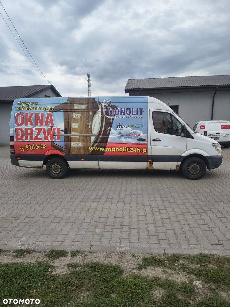 Mercedes-Benz Sprinter - 5