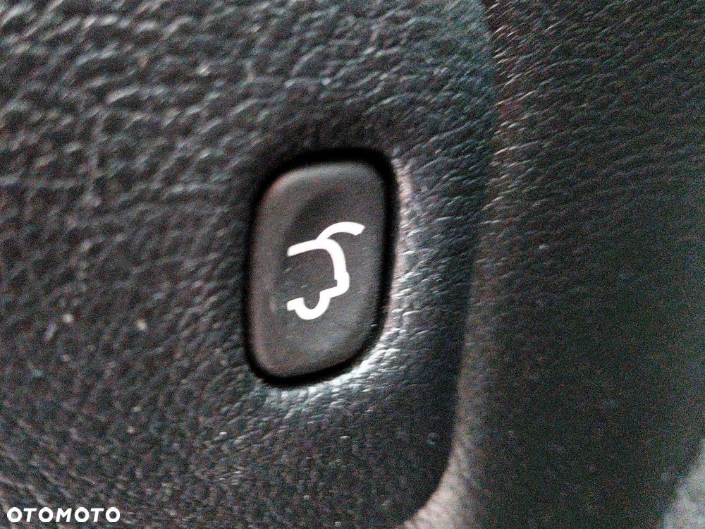 Jeep Cherokee - 31