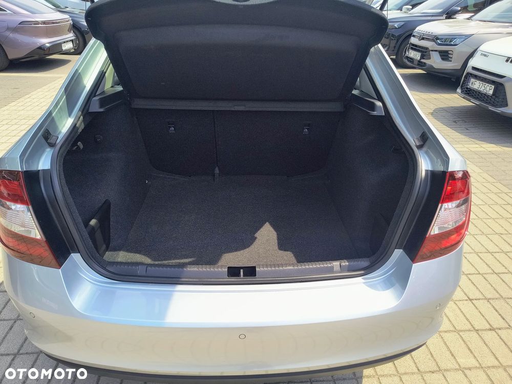 Skoda RAPID - 26