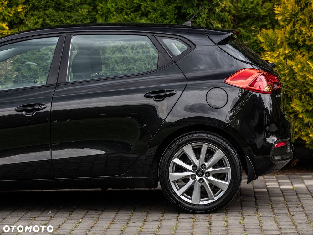 Kia Ceed 1.6 GDI Spirit - 8