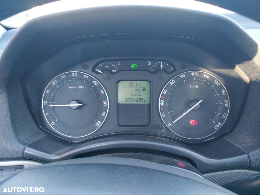 Skoda Octavia 2.0 TDI DPF Elegance - 3