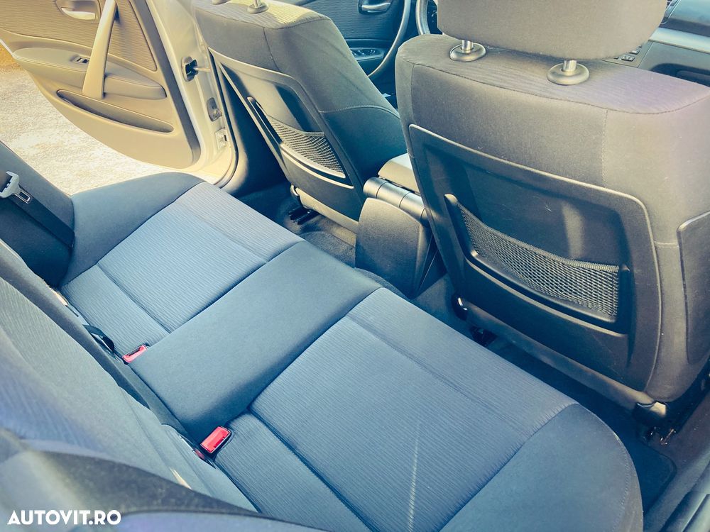 BMW Seria 1 116i - 3