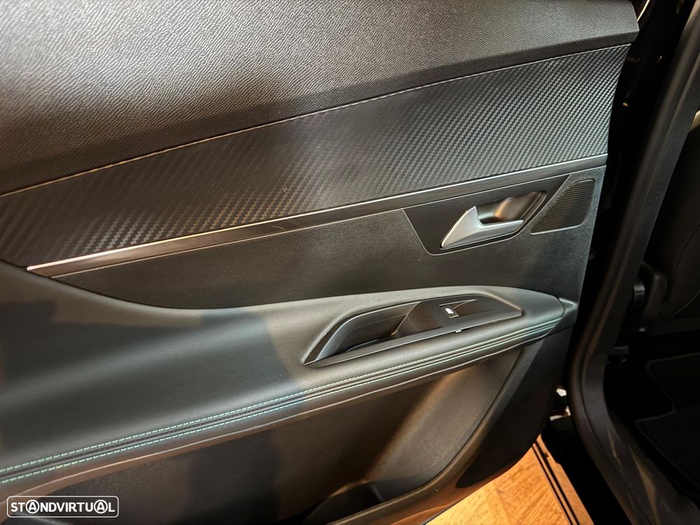 Peugeot 5008 PureTech 130 EAT8 Stop & Start Allure Pack - 27