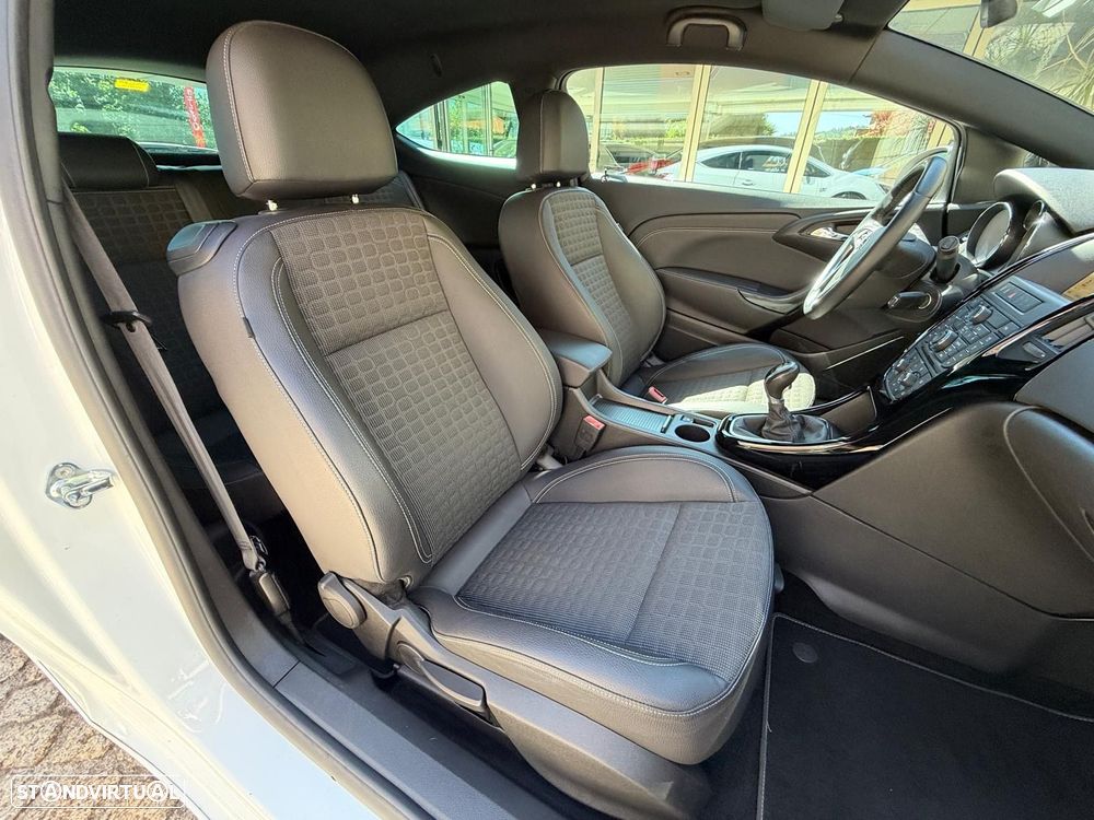 Opel Astra GTC 1.6 CDTi S/S - 22