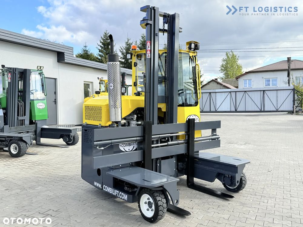 Combilift WÓZEK CZTEROKIERUNKOWY - WIELOKIERUNKOWY / JEDYNIE 491 MTH / C2500 / GAS / DUPLEX 4600MM / KRÓTKI - JEDYNIE 1900MM / SZEROKI 2700 POZYCJONER WIDEŁ / OGRZEWANIE / PEŁNA OGRZEWANA KABINA / STAN IDEALNY / Szeroka oferta wózków czterokierunkowych i bocznych, dopasowanych do różnorodnych potrzeb i zastosowań - 7