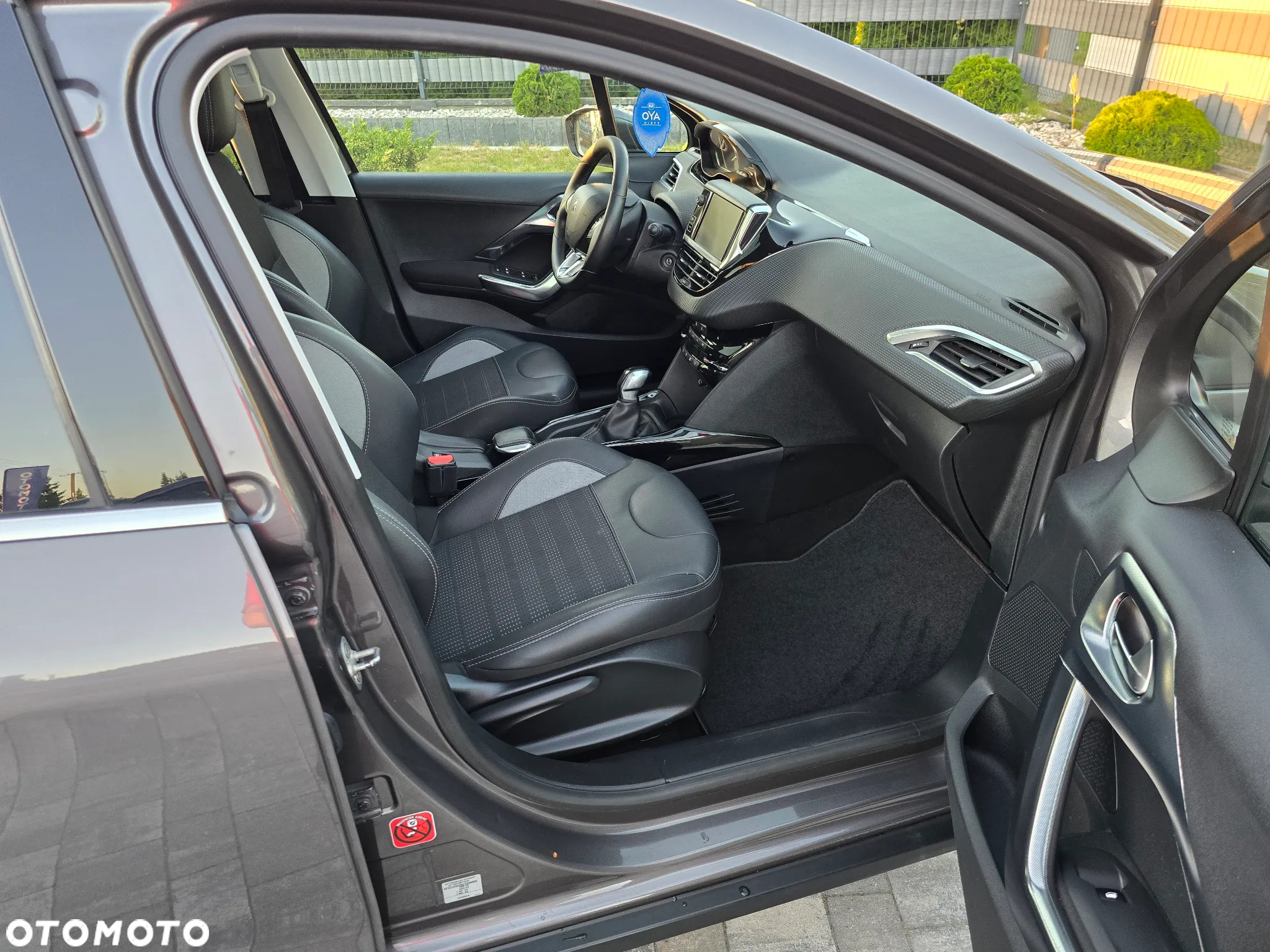 Peugeot 2008 1.2 Pure Tech GPF Allure S&S - 15