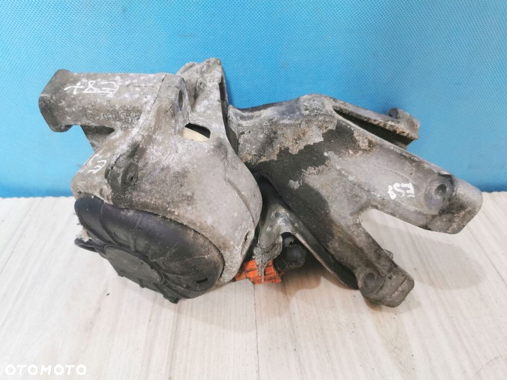 audi a4 b8 poduszka silnika 8k0199381 łapa wspornik silnika 8k0199308bj - 3