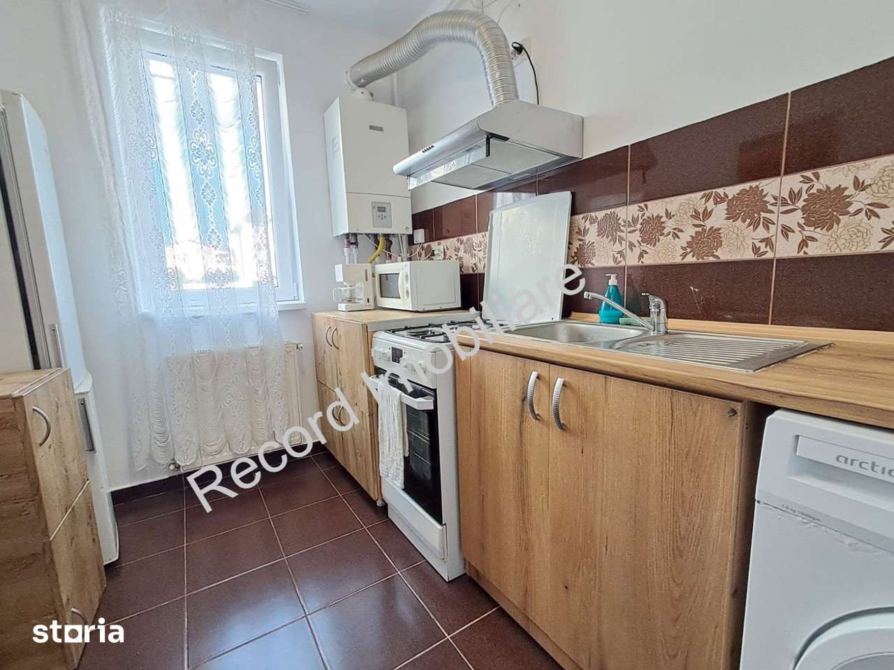 Inchiriere Apartament 1 camera, 32 mp, parcare zona Eroilor Floresti — fotografia 3